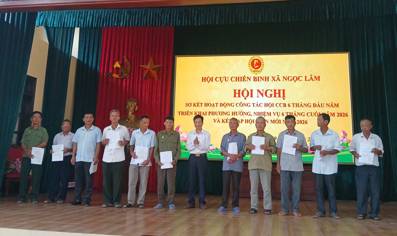 Ngọc Lâm sơ kết hoạt động công tác hội CCB 6 tháng đầu năm, triển khai phương hướng nhiệm vụ 6 tháng cuối năm, và kết nạp hội viên mới năm 2026