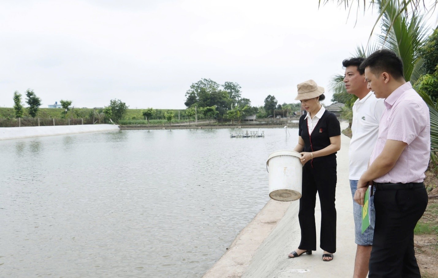 NGÂN HÀNG CHÍNH SÁCH XÃ HỘI QUỲNH PHỤ ĐIỂM TỰA CHO NGƯỜI NGHÈO VÀ CÁC ĐỐI TƯỢNG CHÍNH SÁCH