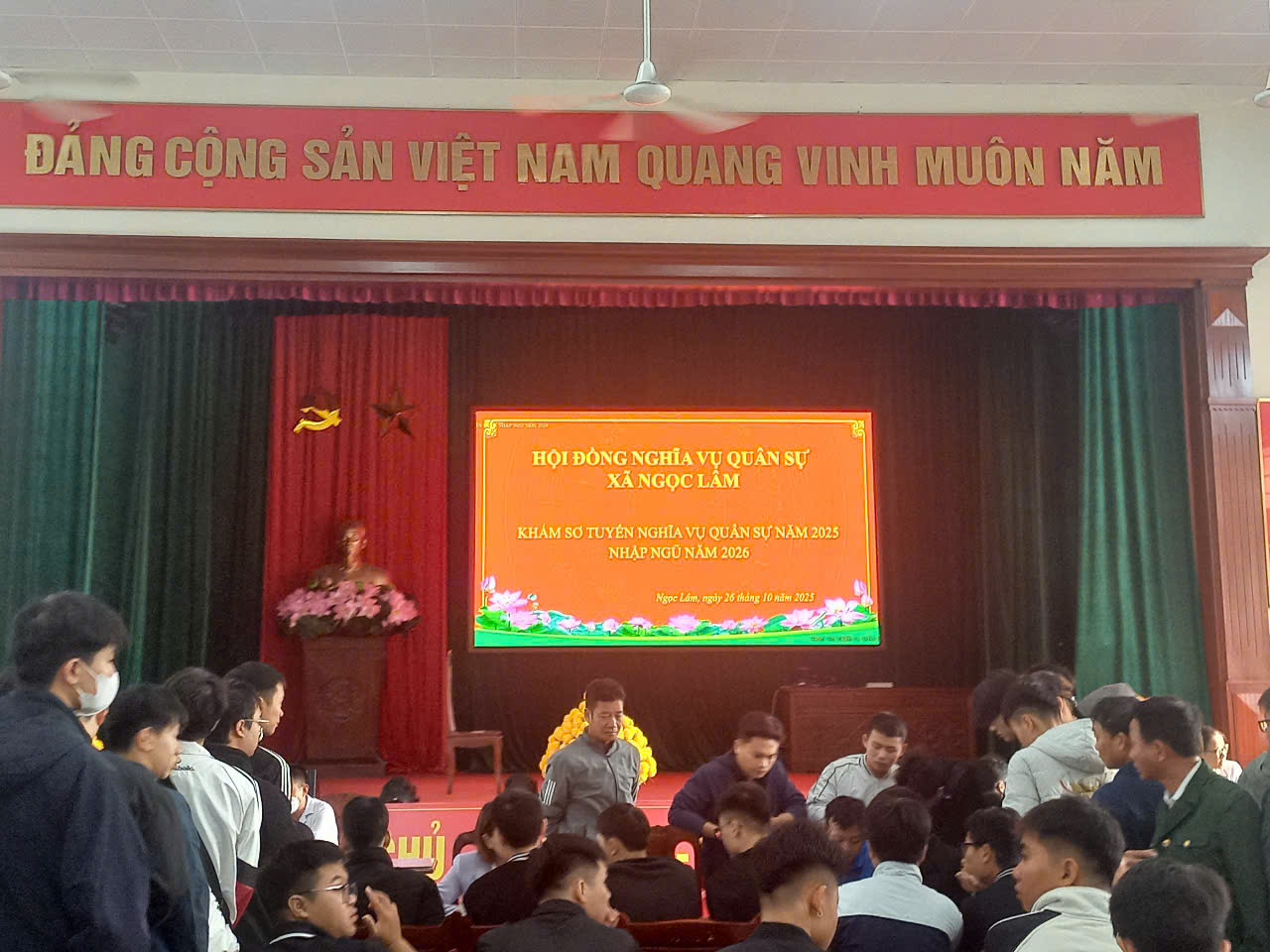 Xã Ngọc Lâm tổ chức khám sức khỏe cho Thanh niên trong độ tuổi sẵn sàng nhập ngũ.