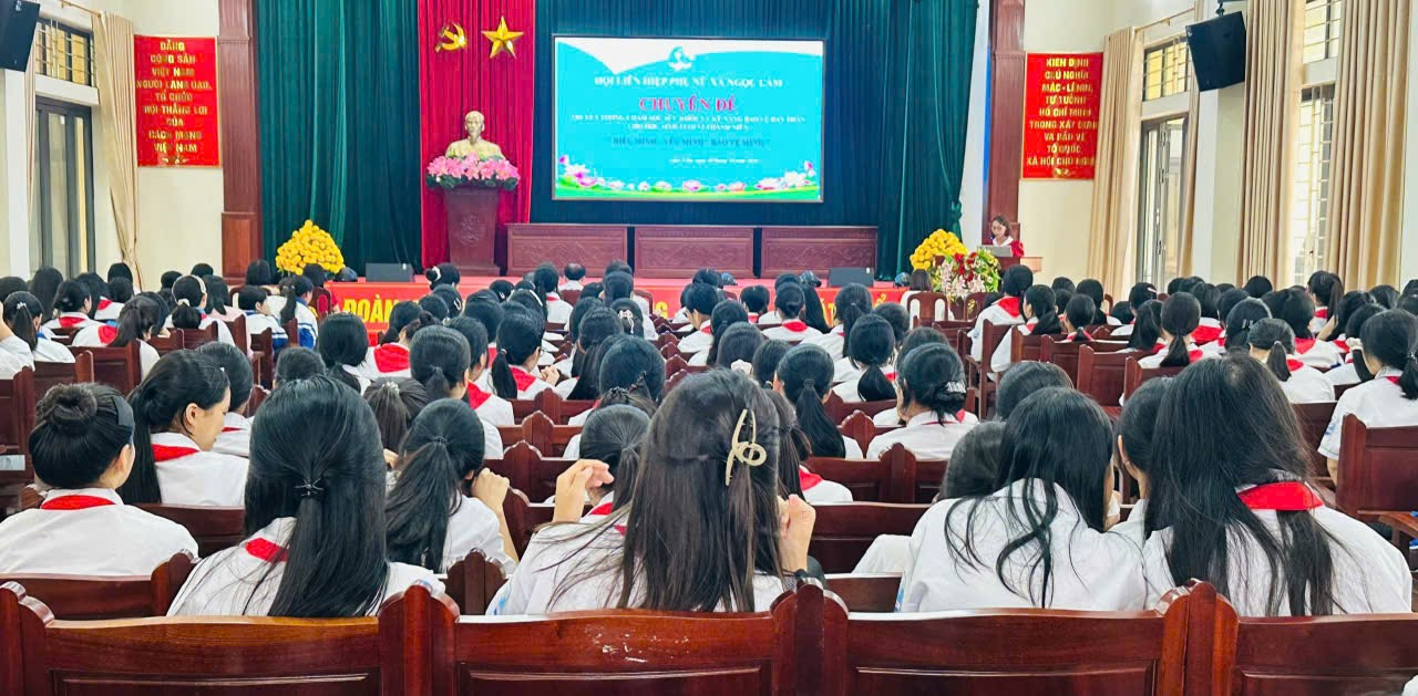 Hội Liên hiệp Phụ nữ xã Ngọc Lâm tổ chức chuyên đề truyền thông chăm sóc sức khỏe và kỹ năng bảo vện bản thân cho học sinh vị thành niên